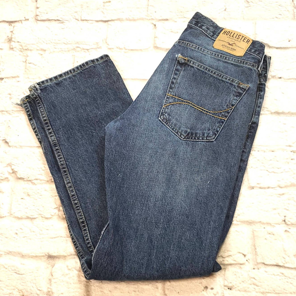 Hollister men's Classic Straight Jeans 32